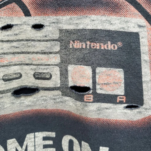 Y2K Game On Retro Nintendo Controller Heavy Distressed Graphic Tee T-shirt L - Picture 3 of 6